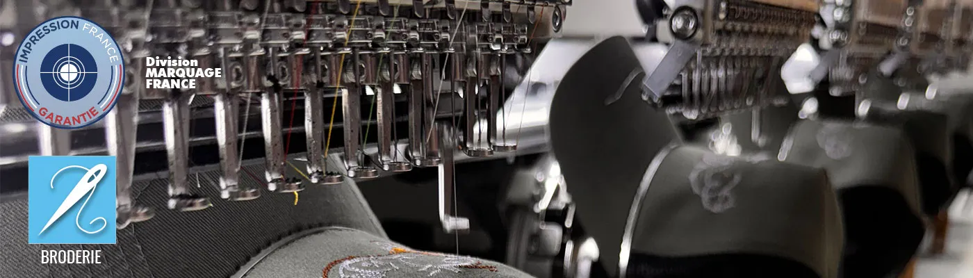 Personnalisation textile par broderie professionnelle, marquage premium durable imprimé en France avec le label Impression France Garantie.
