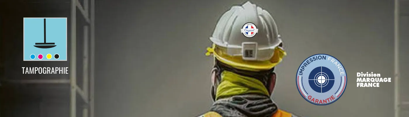 Personnalisation par tampographie pour textiles et accessoires, marquage précis imprimé en France avec le label Impression France Garantie.